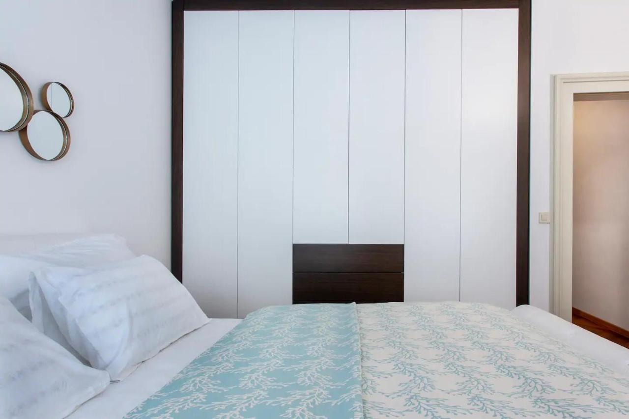 Address Deluxe Downtown Apartman Ljubljana Kültér fotó