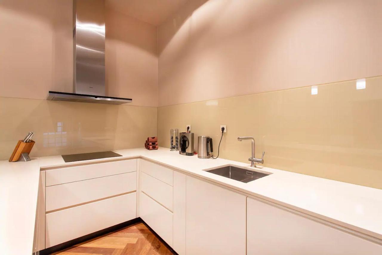 Address Deluxe Downtown Apartman Ljubljana Kültér fotó