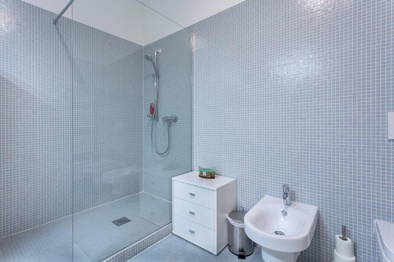 Address Deluxe Downtown Apartman Ljubljana Kültér fotó