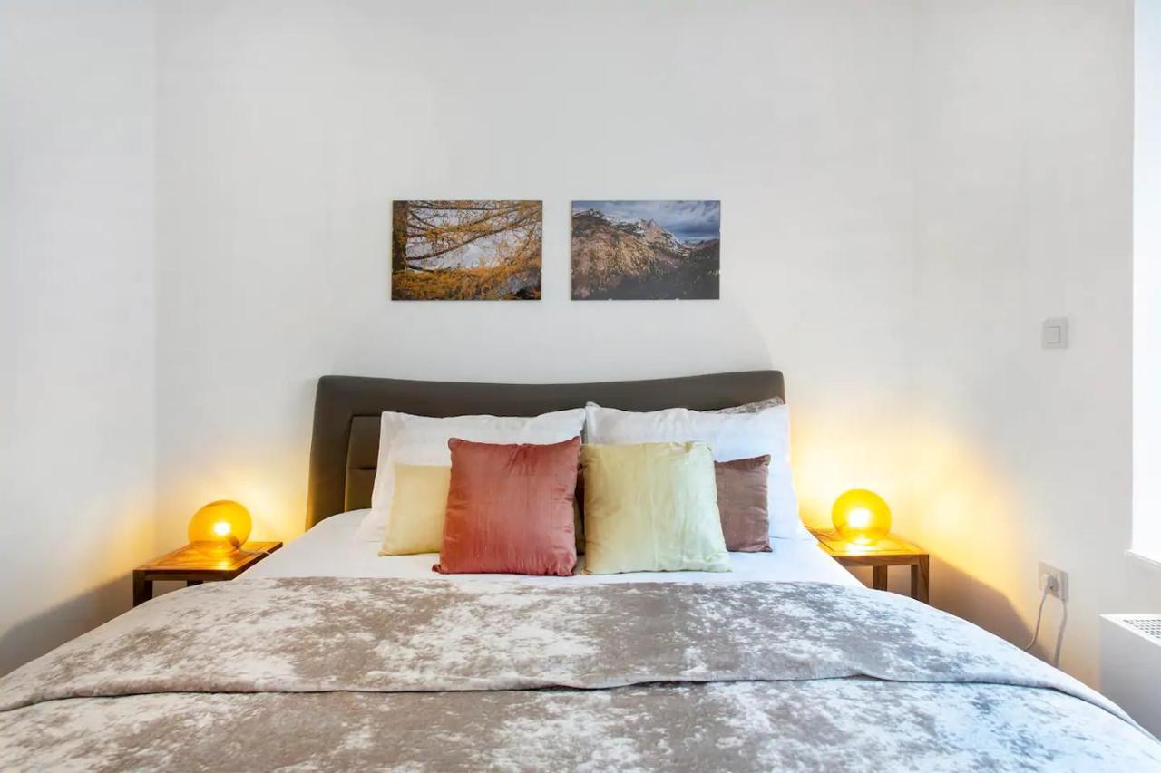Address Deluxe Downtown Apartman Ljubljana Kültér fotó