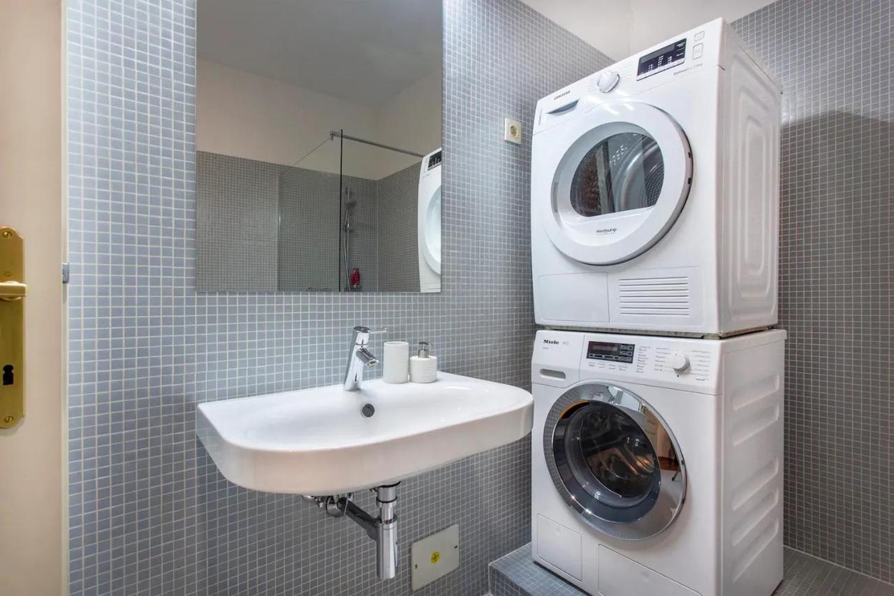 Address Deluxe Downtown Apartman Ljubljana Kültér fotó