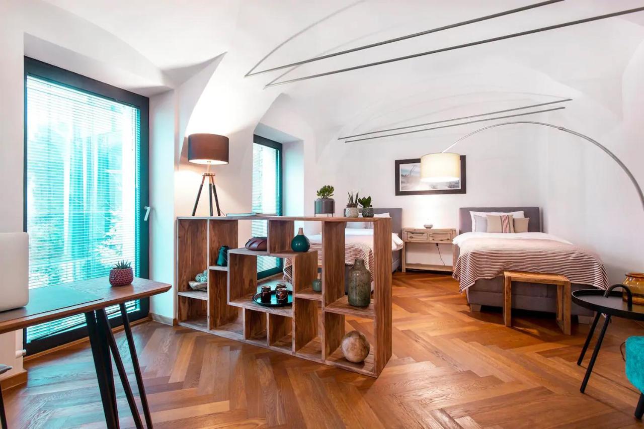 Address Deluxe Downtown Apartman Ljubljana Kültér fotó