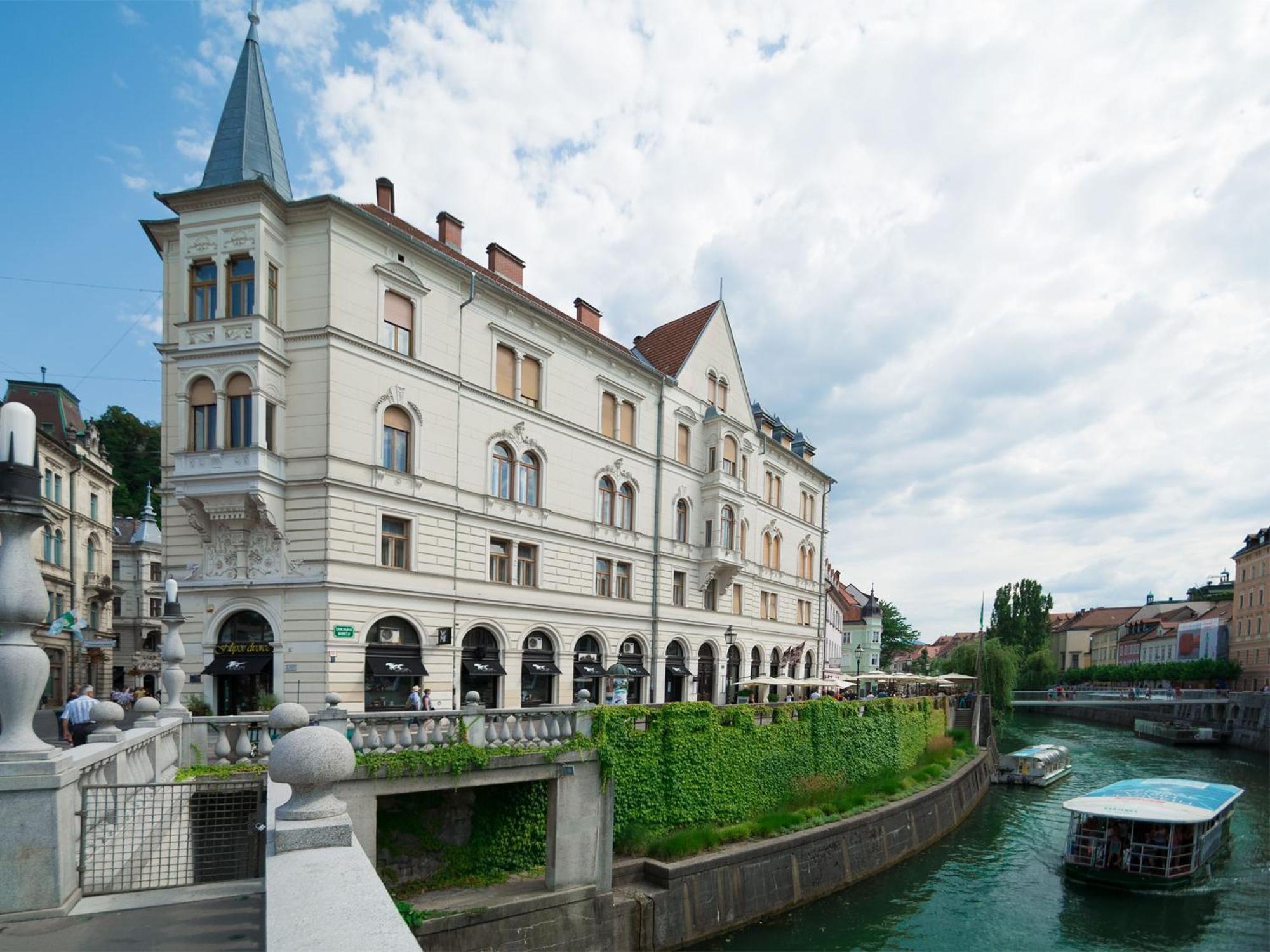 Address Deluxe Downtown Apartman Ljubljana Kültér fotó